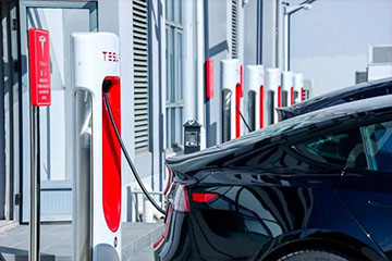 充電樁之戰(zhàn)：特斯拉注冊“超級充電樁”商標(biāo)